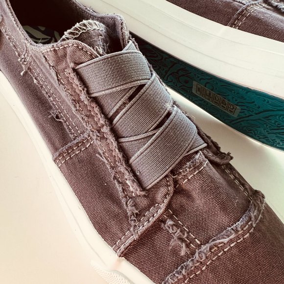 BLOWFISH Malibu Grape "Marley" Canvas Slip-On Tennis Shoe Size  7 1/2 - Picture 5 of 6